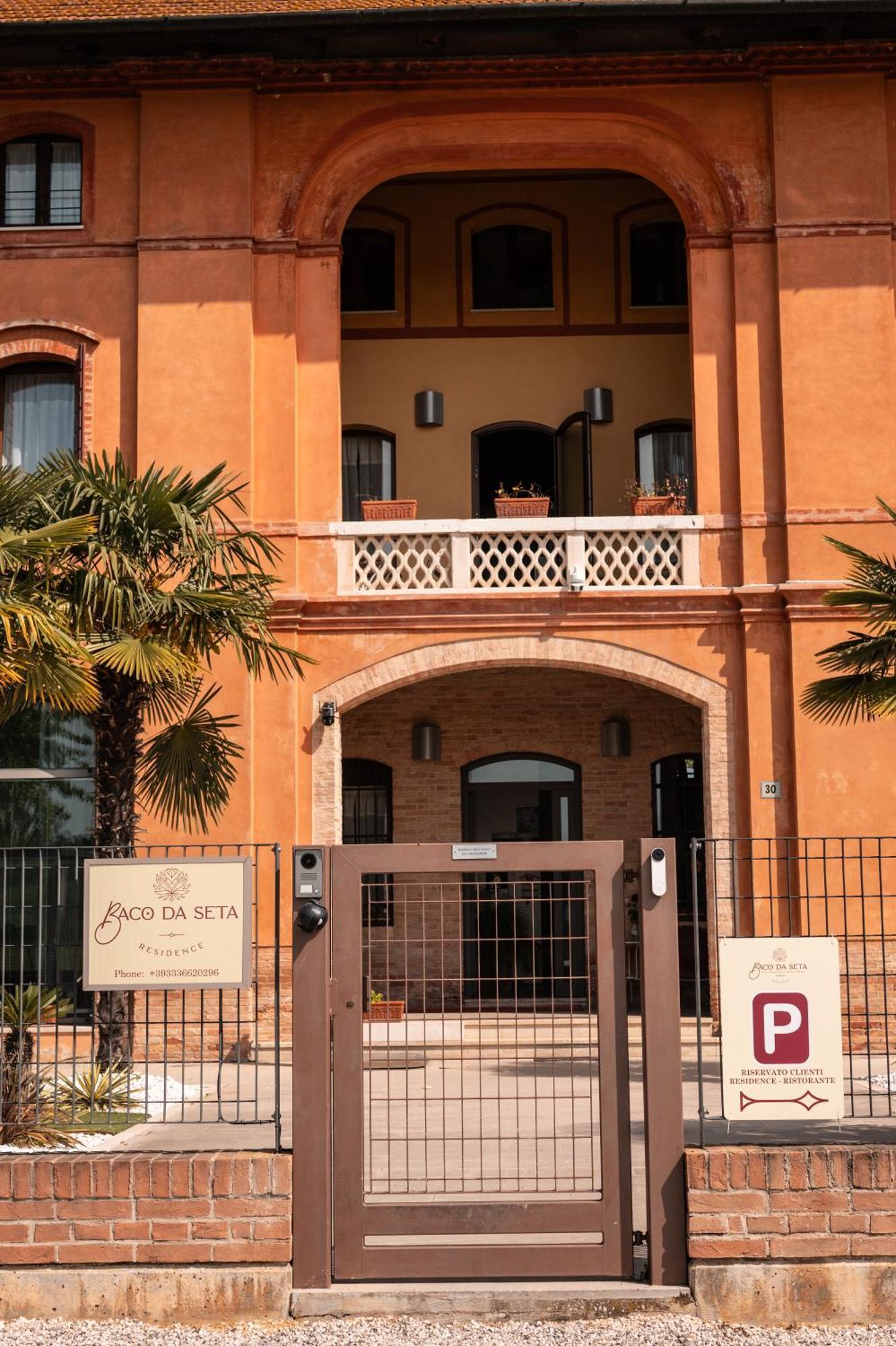 Residence Baco da Seta Mestre Esterno foto