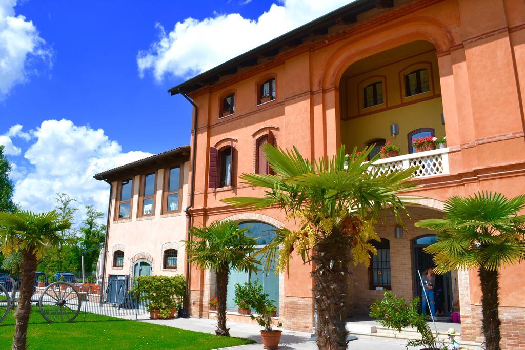 Residence Baco da Seta Mestre Esterno foto