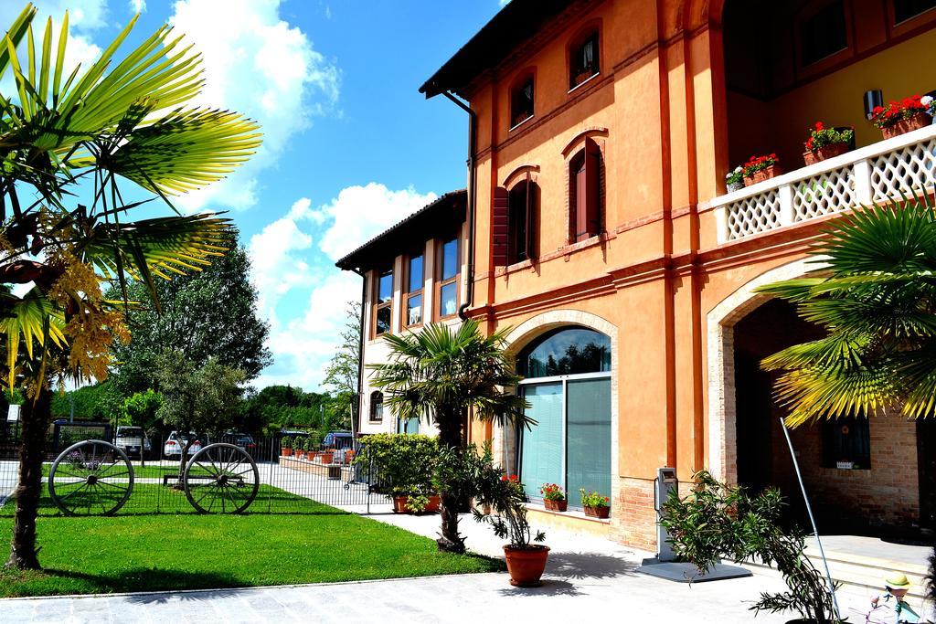 Residence Baco da Seta Mestre Esterno foto